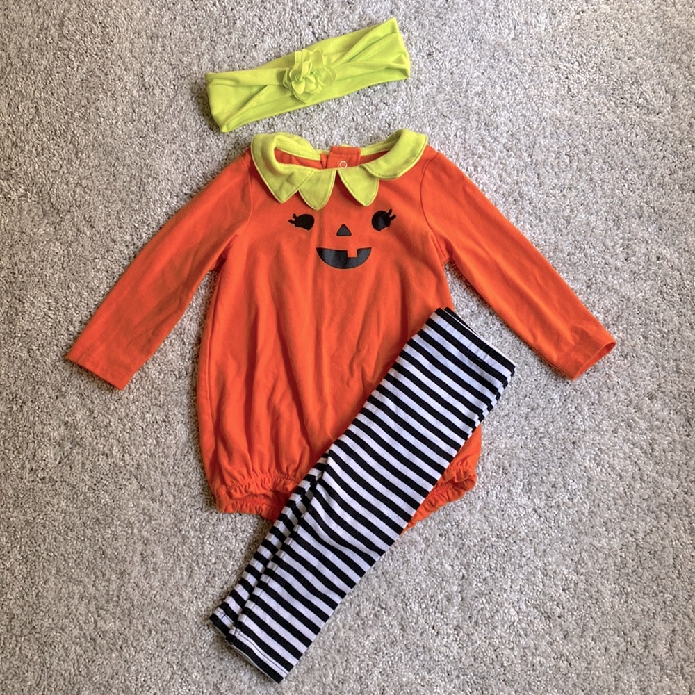 Baby Pumpkin onesie with leggings and headband